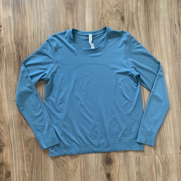 lululemon Sz 10 Womens Swiftly Relaxed Long-Sleeve Shirt Waist Length Blue - Picture 1 of 6